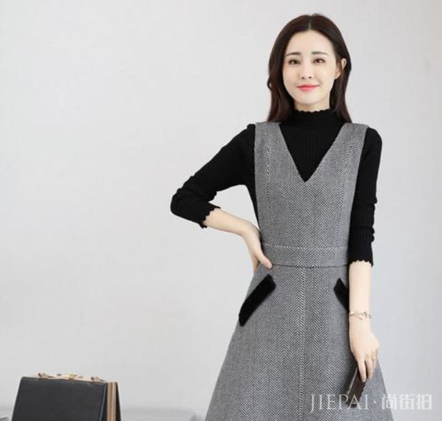 有种女装:叫“毛衣套装裙”,实在太漂亮了,美的不可芳物