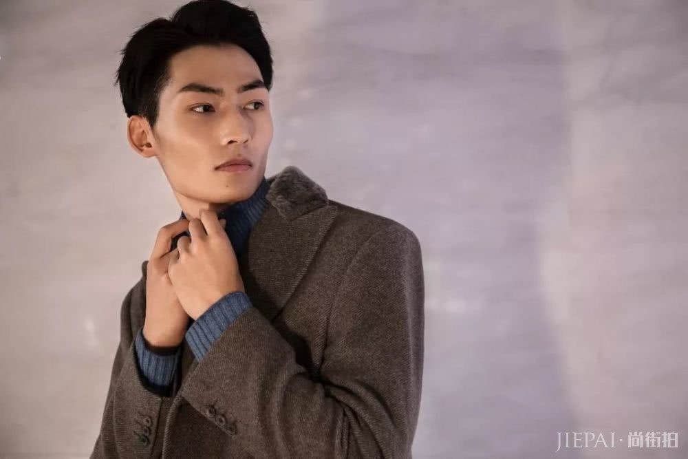 为什么穿大衣的男人看起来很有气场