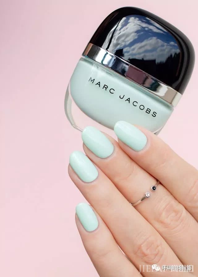 2019春夏时尚用什么攻占?看看这5个流行色就够了