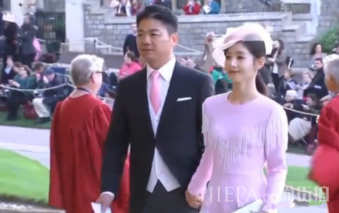 清纯的奶茶妹妹气质变了这么多!她的那些旧照你还记得么?