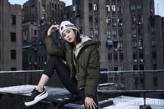 帅气与柔美，娜扎演绎PUMA 2018冬日女装
