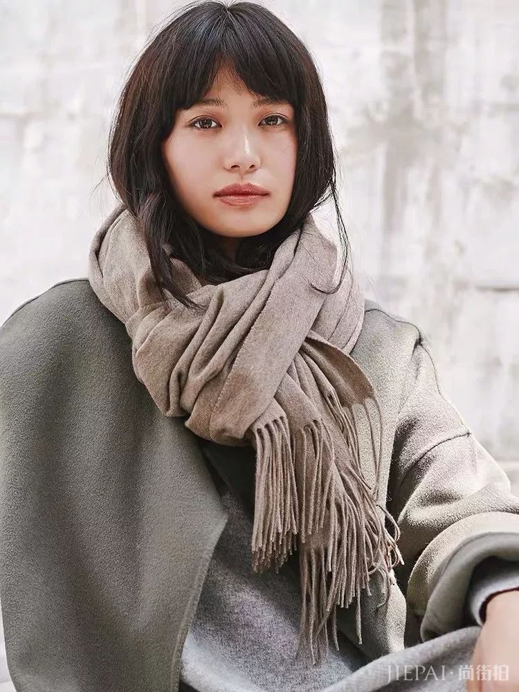 2018秋冬围巾这样系，时尚又精致！