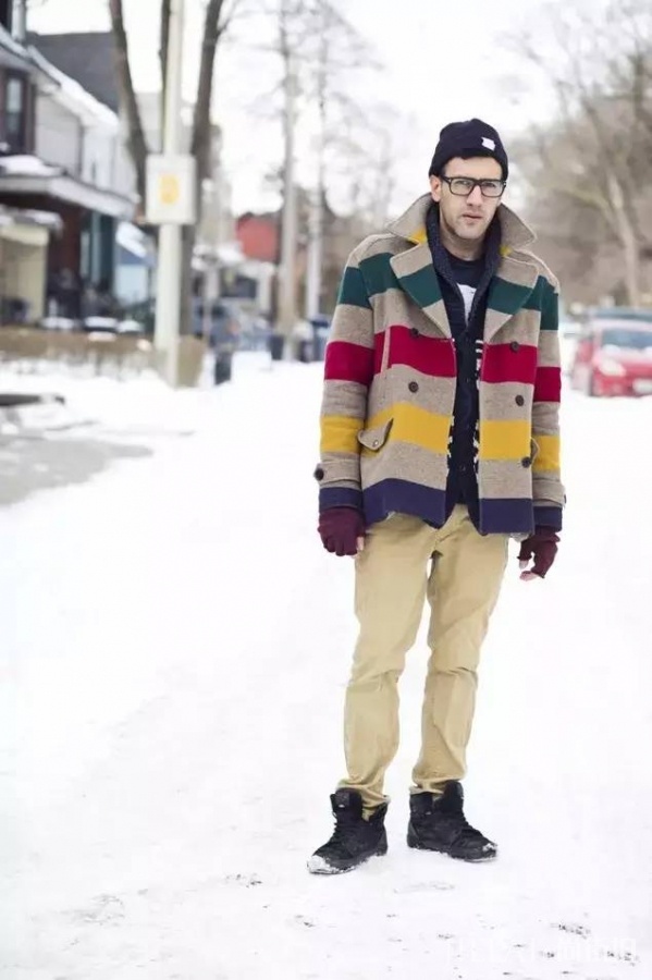 秋冬微胖男生怎样穿衣打扮？用这4个技巧让你搭出自信