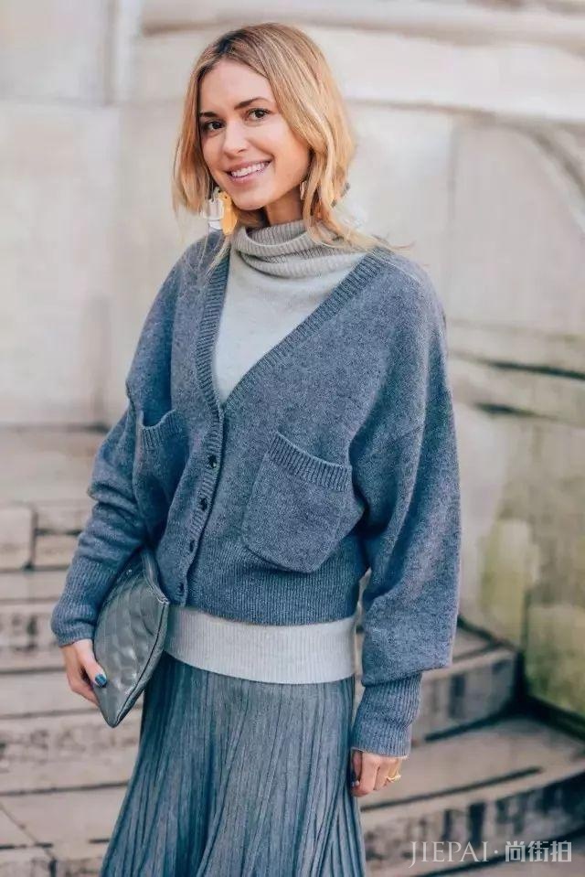 针织开衫怎么搭配，要这样穿才能不落俗套！