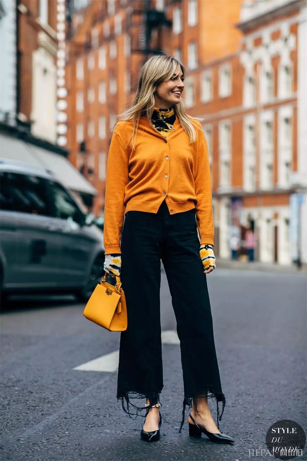 比阔腿裤更遮肉、比微喇牛仔更显瘦的微A牛仔裤,你值得拥有!