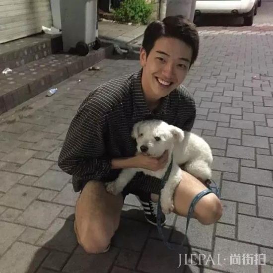 单眼皮男生留什么发型好看 单眼皮男生的发型选择