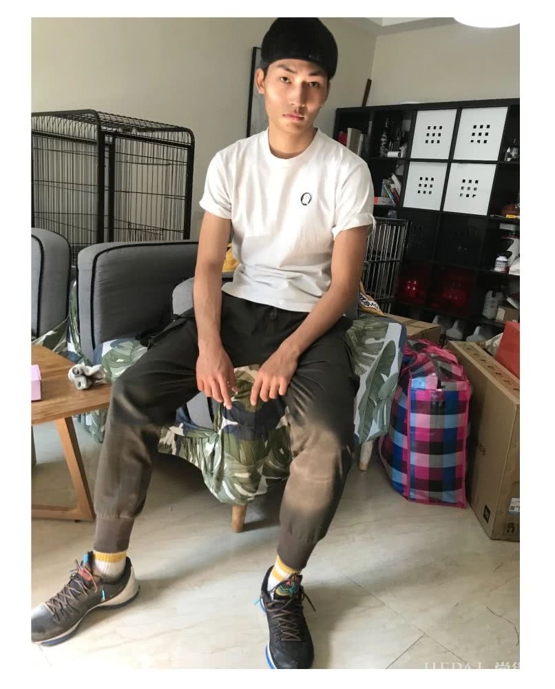 为什么穿大衣的男人看起来很有气场