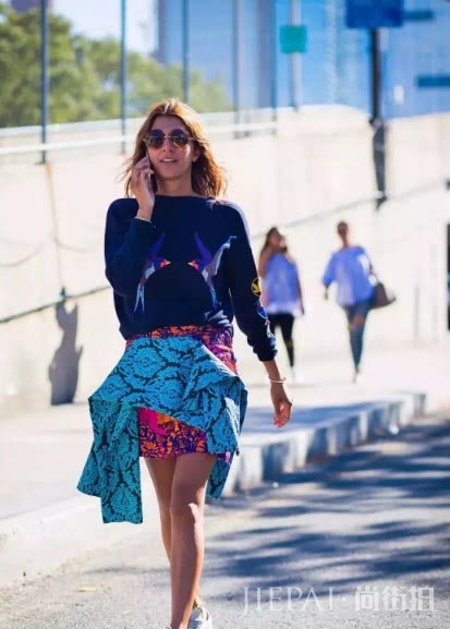 动物风T恤又火了!多少女孩穿得爱不释手,减龄又好看