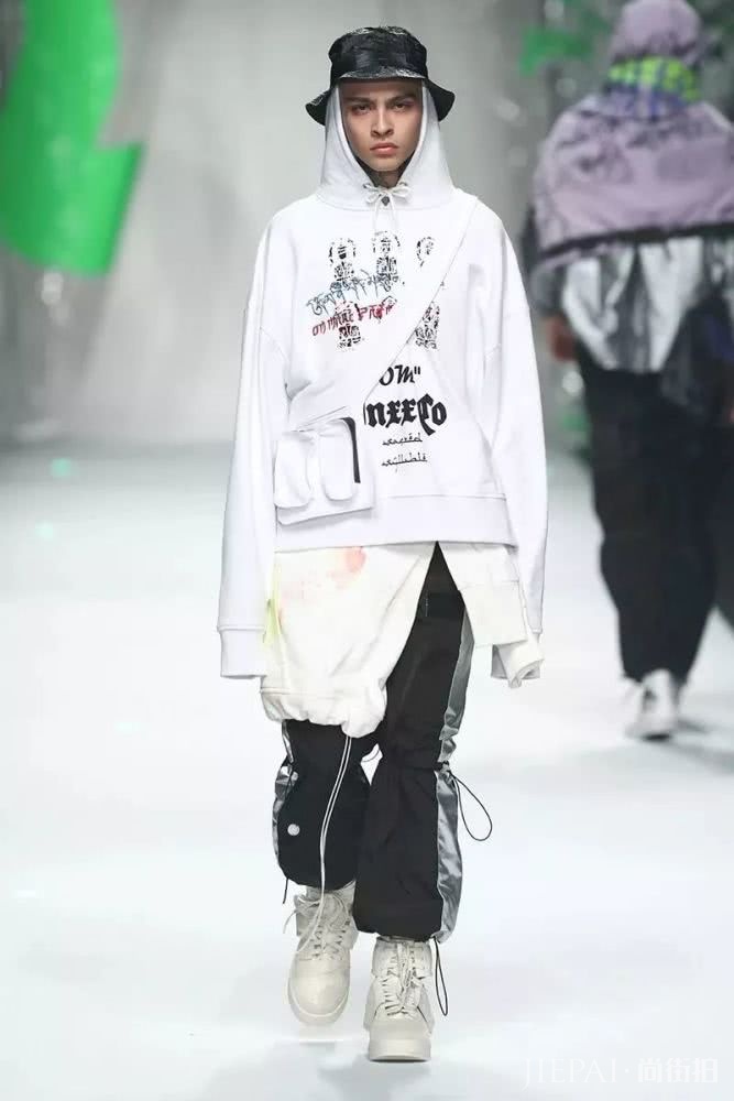 上海时装周盘点 怎样做一个有文化的潮男?