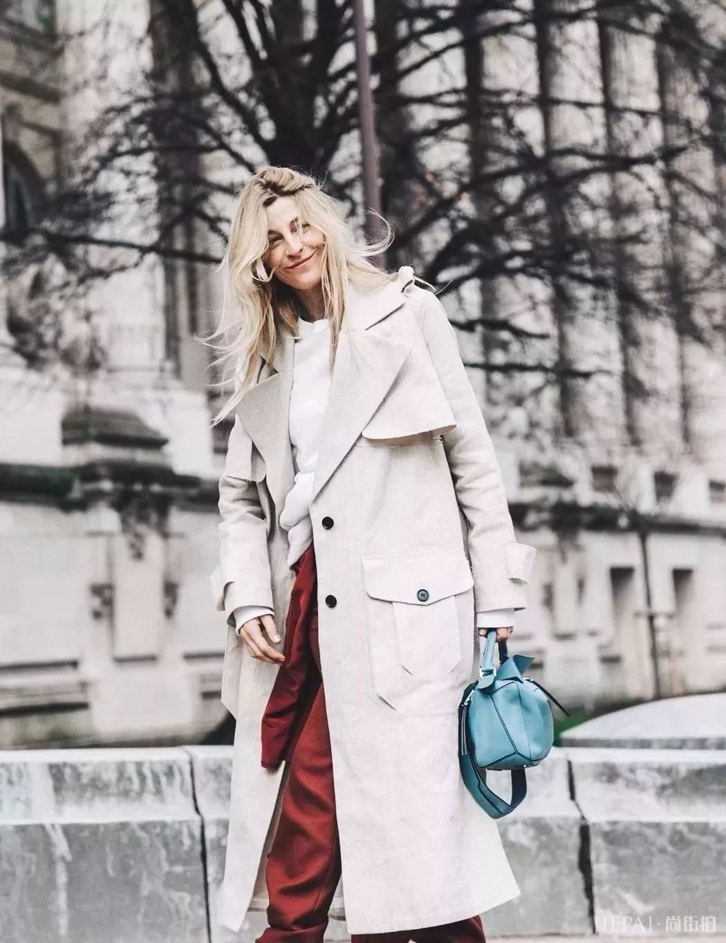 撞风衣不可怕，掌握这几招你就是穿风衣最好看的人！