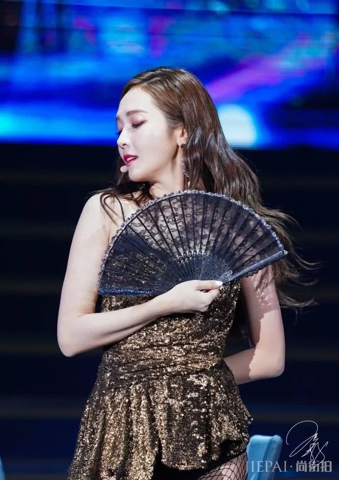 从亚洲最美面孔 到最会赚钱的女总裁 看她怎样活出白富美人生的