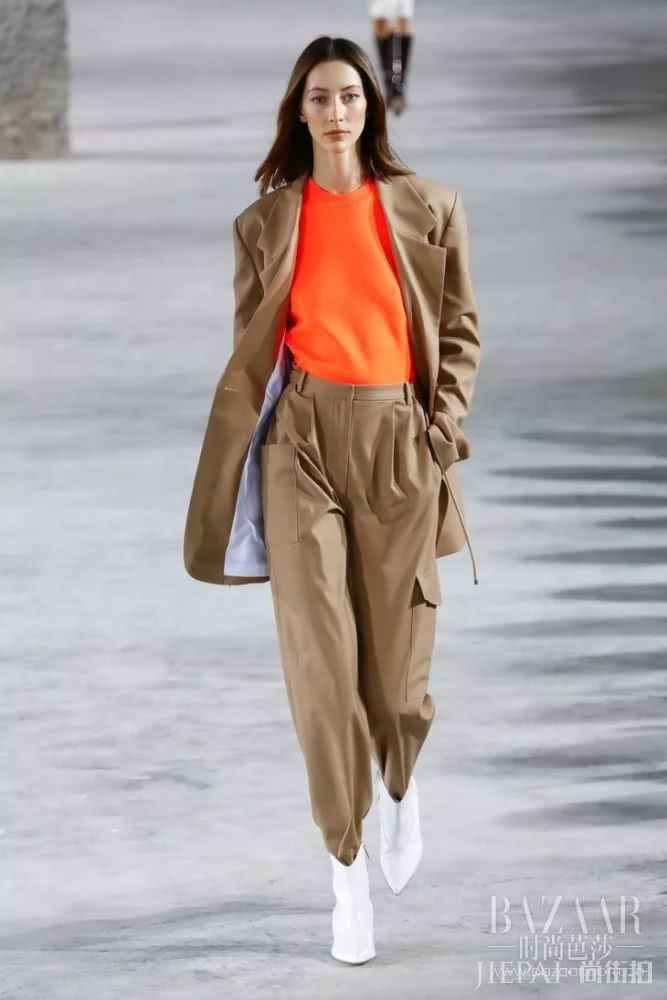 穿短靴会矮半截?来看看这6款新季大热时髦说明书