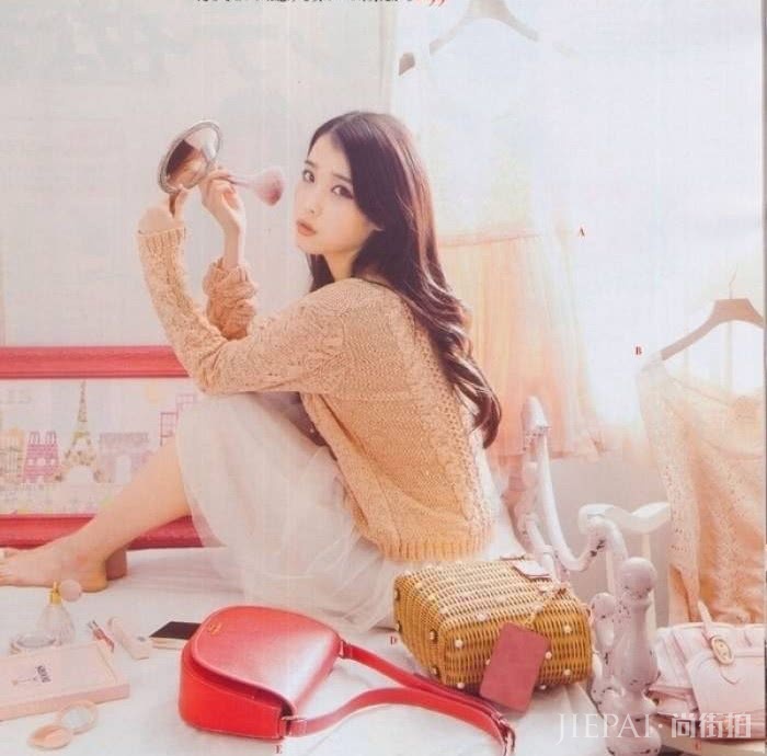 毛衣搭配半身纱裙,清新又减龄,入冬前再做一次小仙女