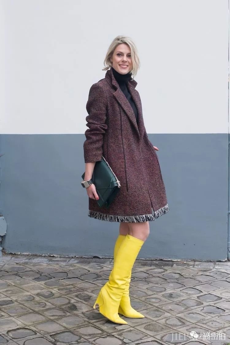 欧美街拍 秋冬穿黄色服装可以这样美！