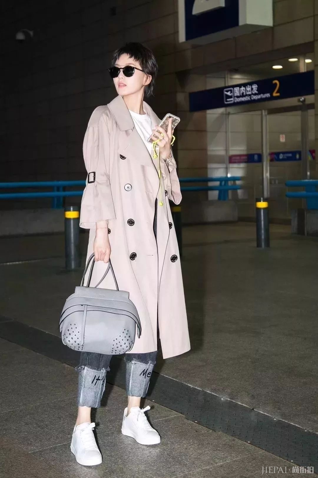 撞风衣不可怕，掌握这几招你就是穿风衣最好看的人！