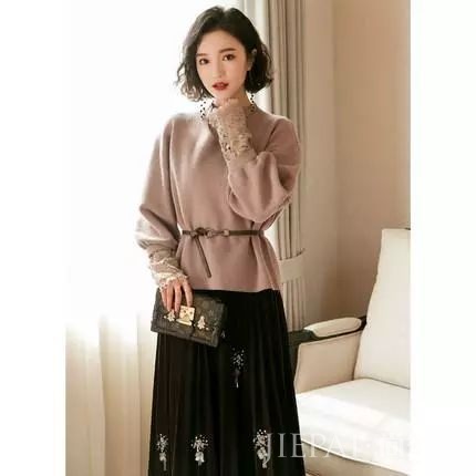 晚秋微凉！想要迷人又要温暖，洋气减龄有气质！