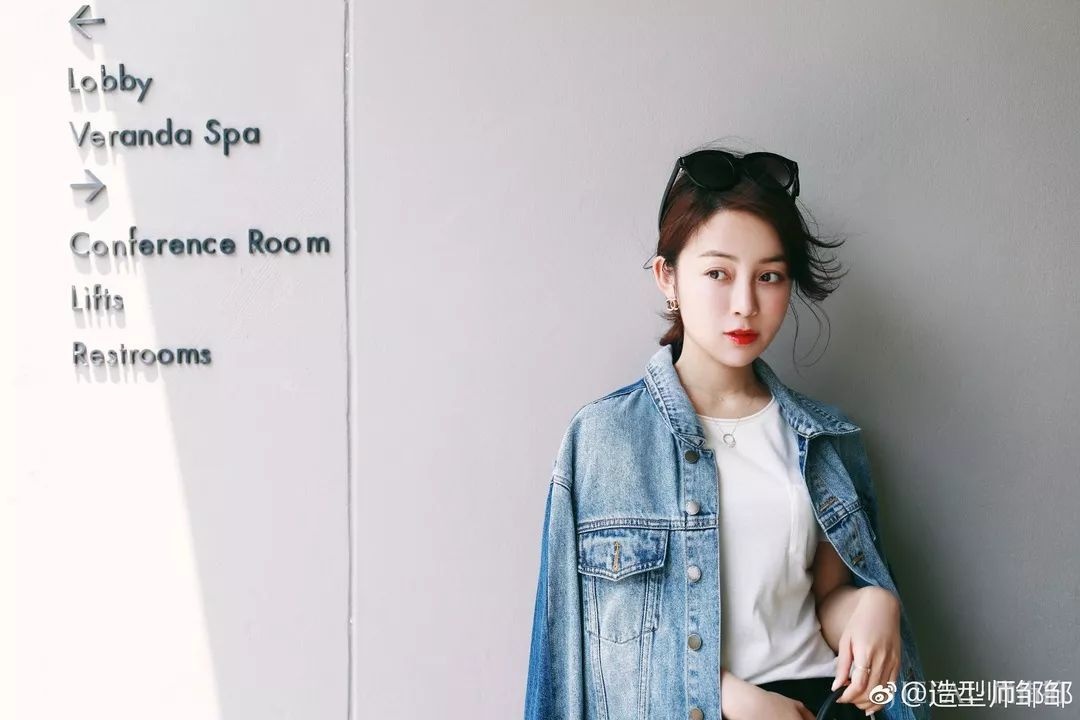 小个子如何选牛仔颜色，穿上才最显白显瘦？