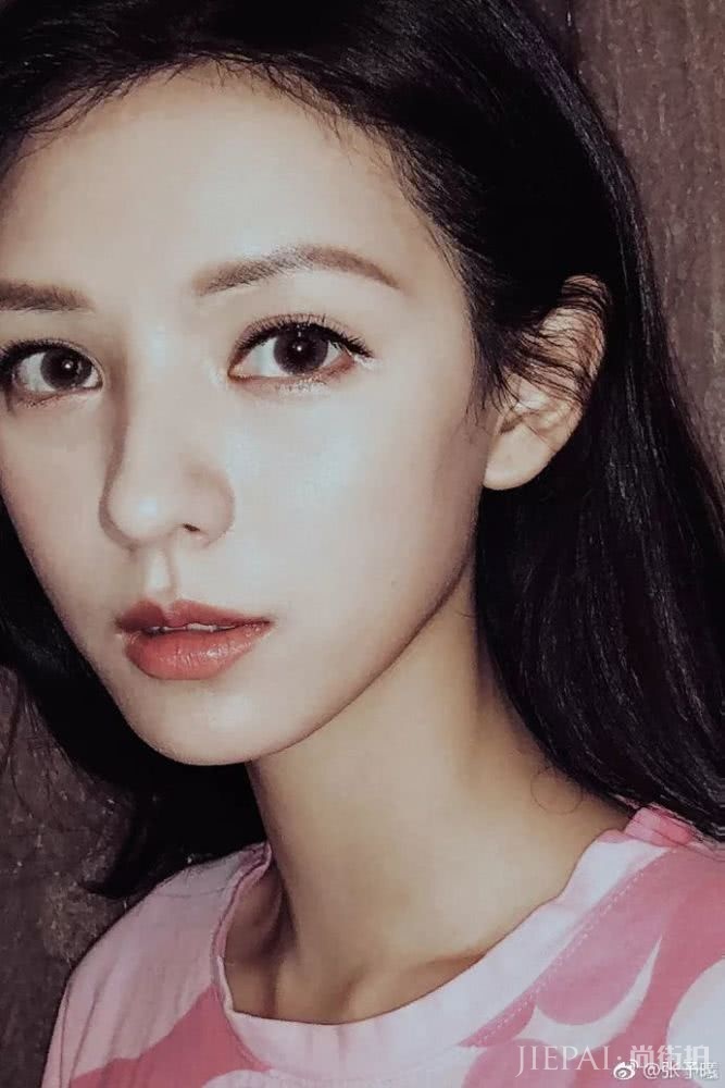 张予曦水玲珑刚出场就被网友Diss颜值,可你确定素颜比她美?
