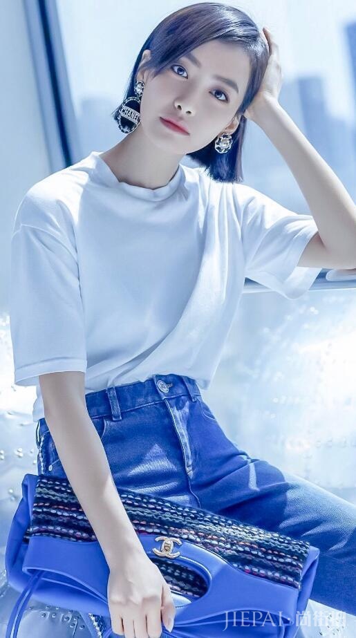 Chanel全新“实用”31手袋,让一线明星轮流演绎,很快就会断货?