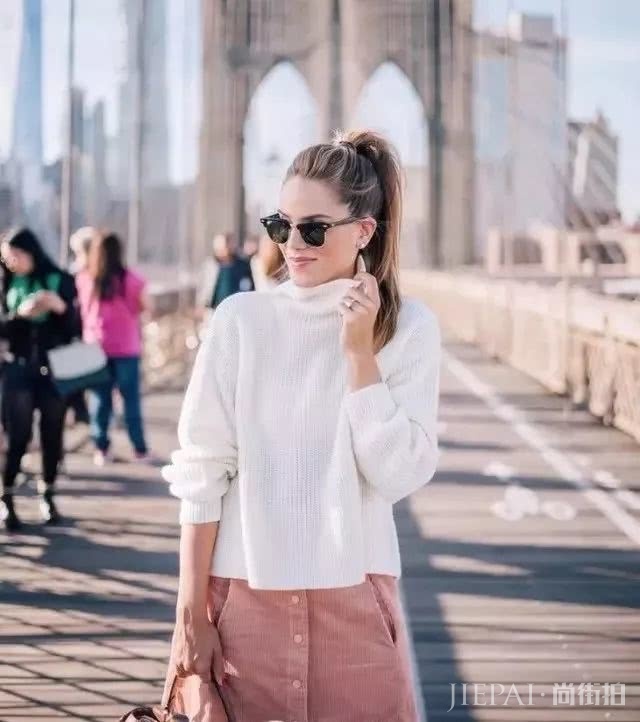 小时候的灯芯绒还记得吗?2018又火了,她们穿上美到犯规