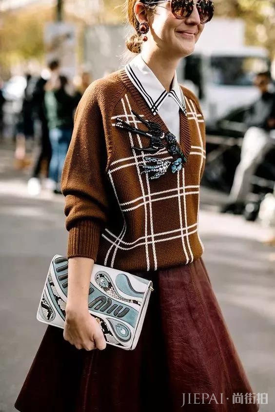 2018秋冬回头率100%的针织衫穿搭大法