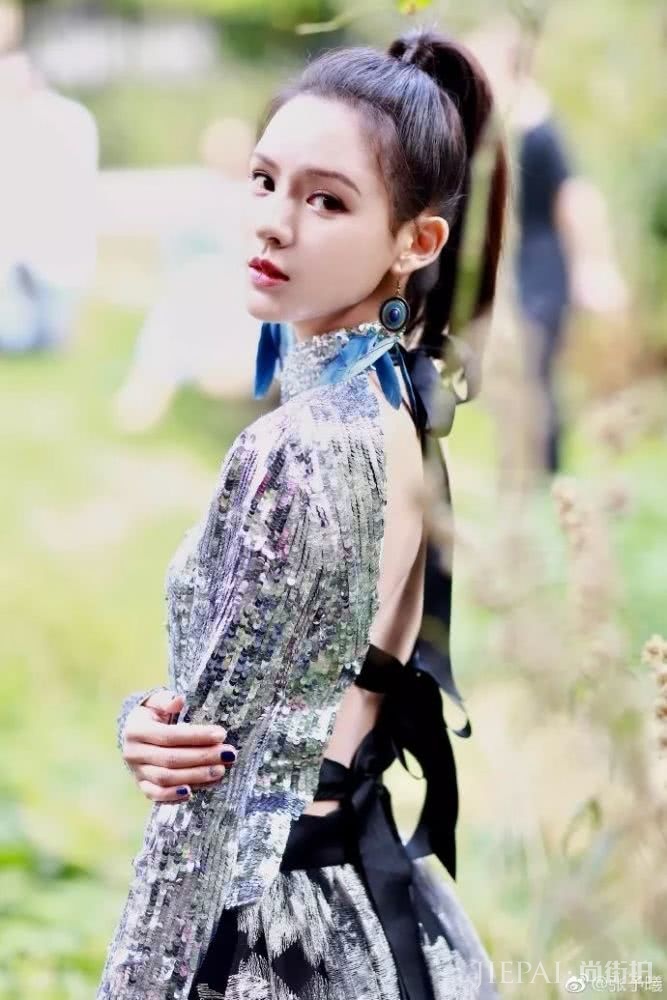 张予曦水玲珑刚出场就被网友Diss颜值,可你确定素颜比她美?