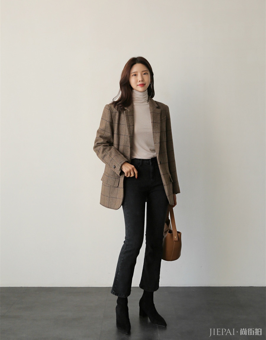 高领针织怎么搭好看 7种穿搭方式让你穿出秋冬时髦感