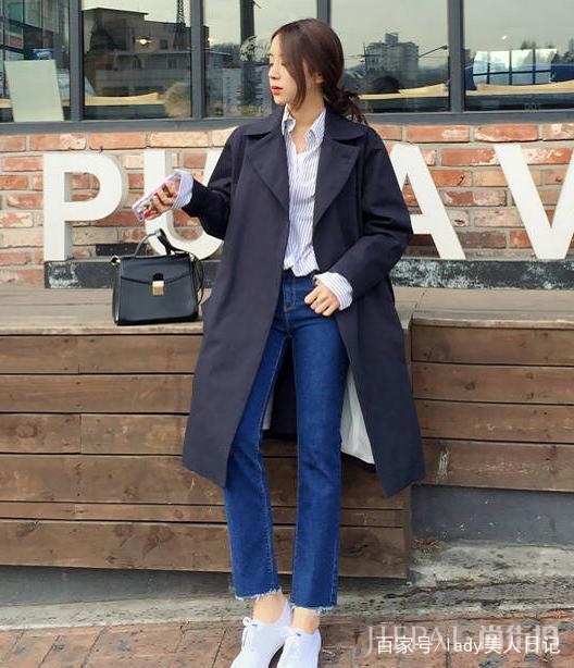 初秋最火热的十套穿搭,每套都能让你年轻10来岁