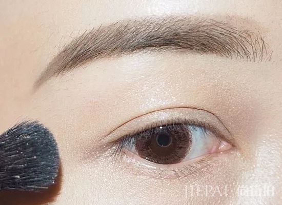 少女妆的画法需要哪些化妆品呢