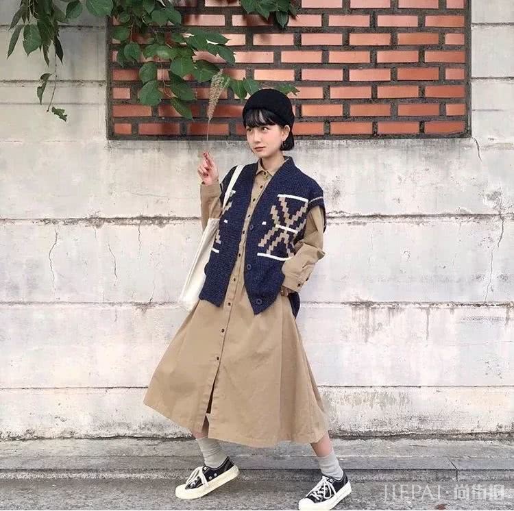 最基础的单品,让你成为 5 种不同风格的女生