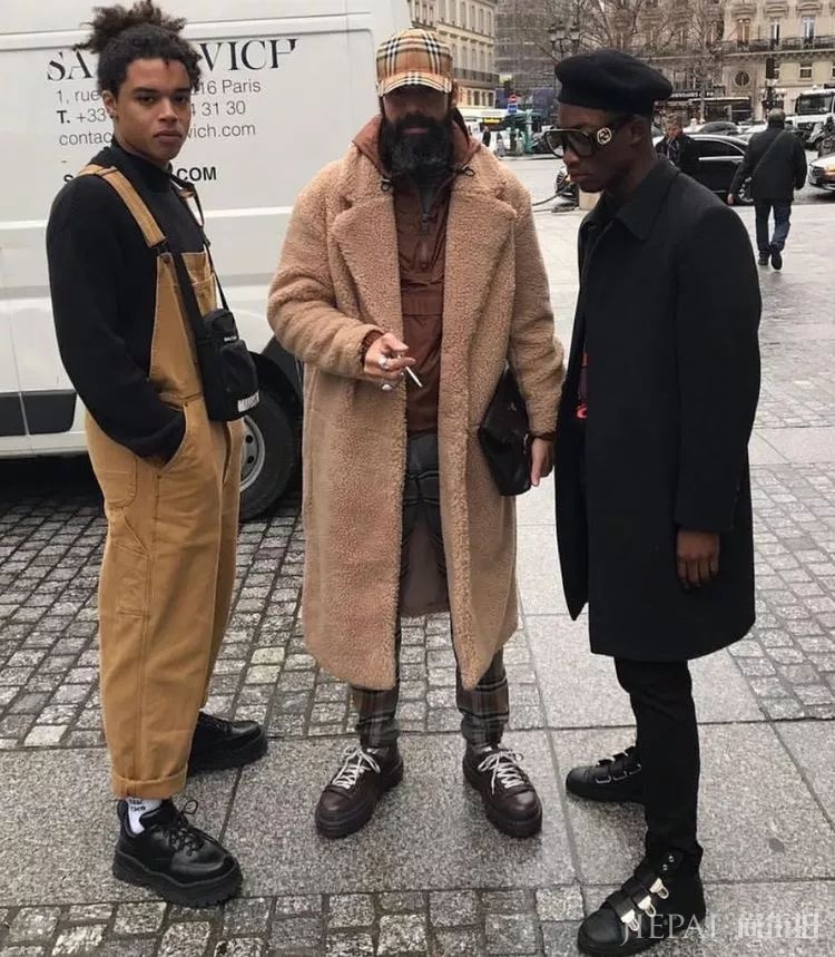 欧美潮男街拍 外套要够大才能够有型