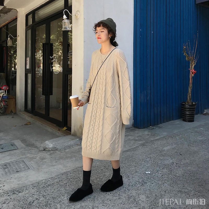 秋冬天人人都有的毛衣,要穿出时髦和气质感,一定离不开这3种方法!