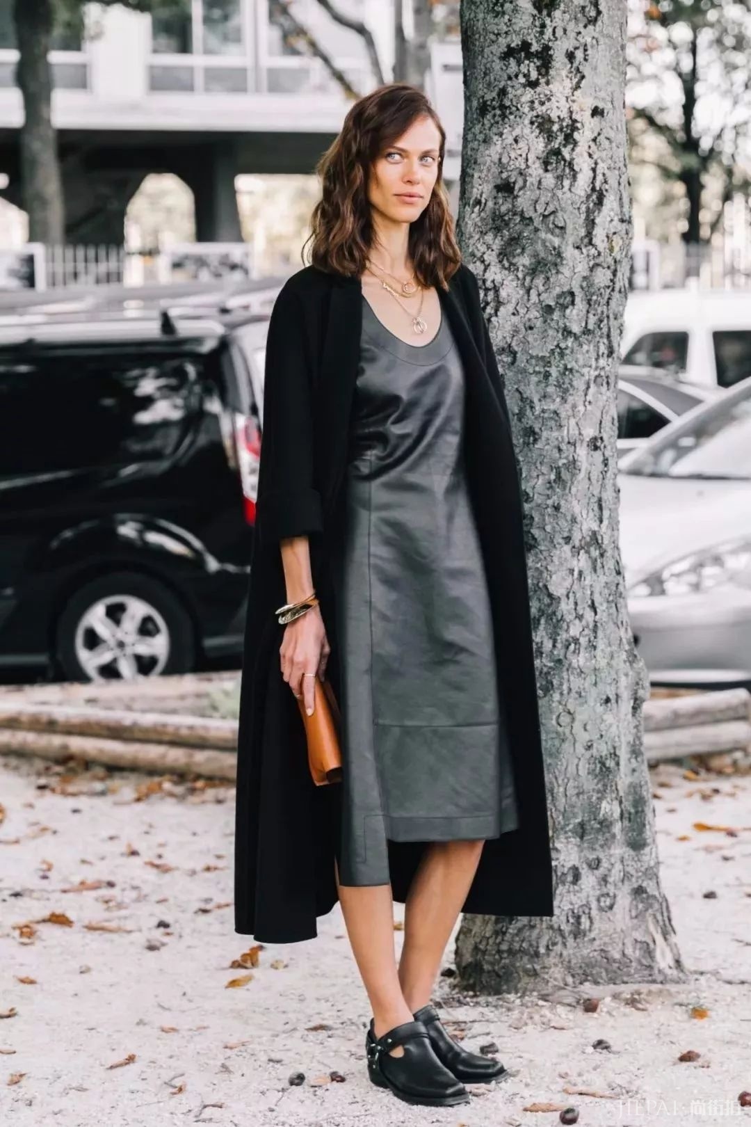 撞风衣不可怕，掌握这几招你就是穿风衣最好看的人！