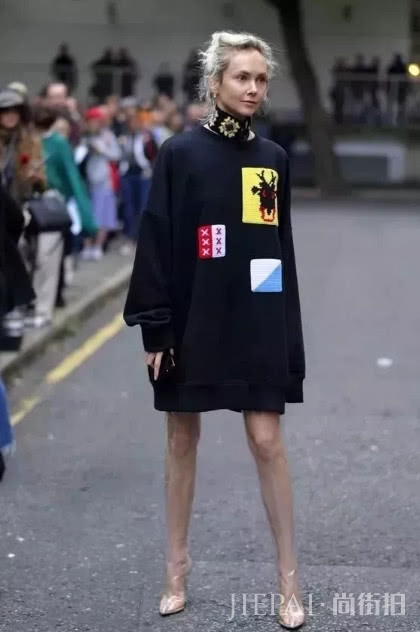 动物风T恤又火了!多少女孩穿得爱不释手,减龄又好看