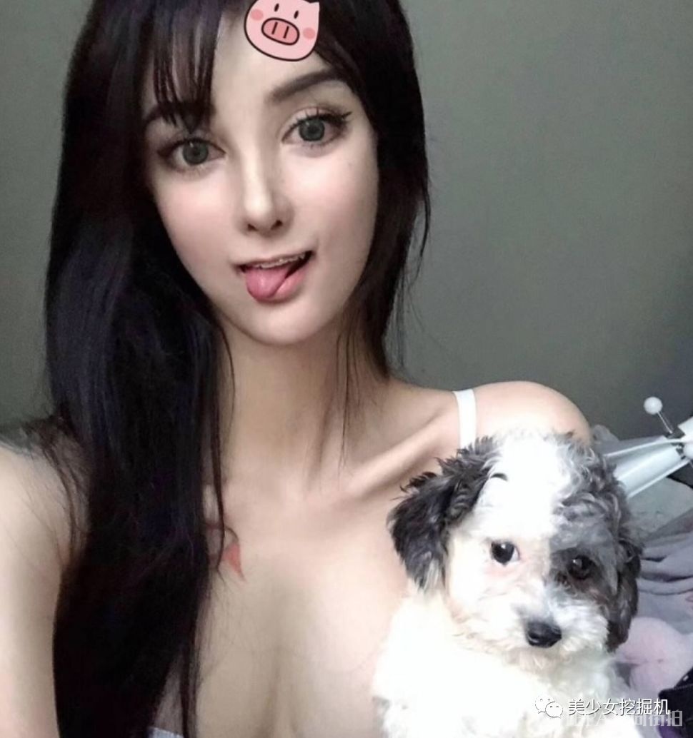 抖音一夜爆火的成都小甜甜原来是名副其实的拜金女啊！