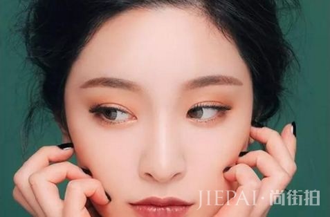 少女妆的画法需要哪些化妆品呢