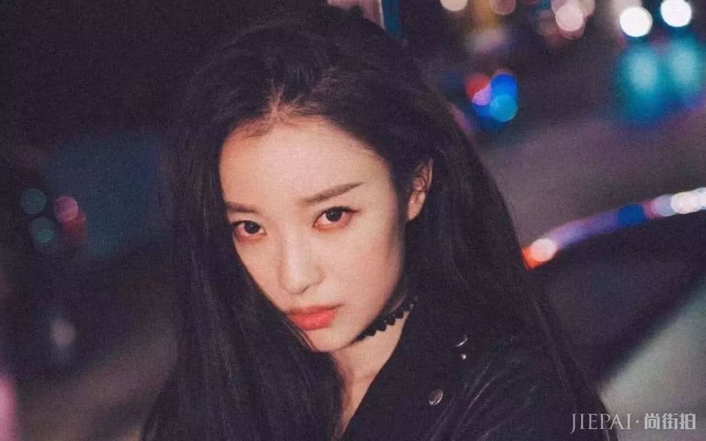 这个刘海太减龄了吧？！还让脸小到不行