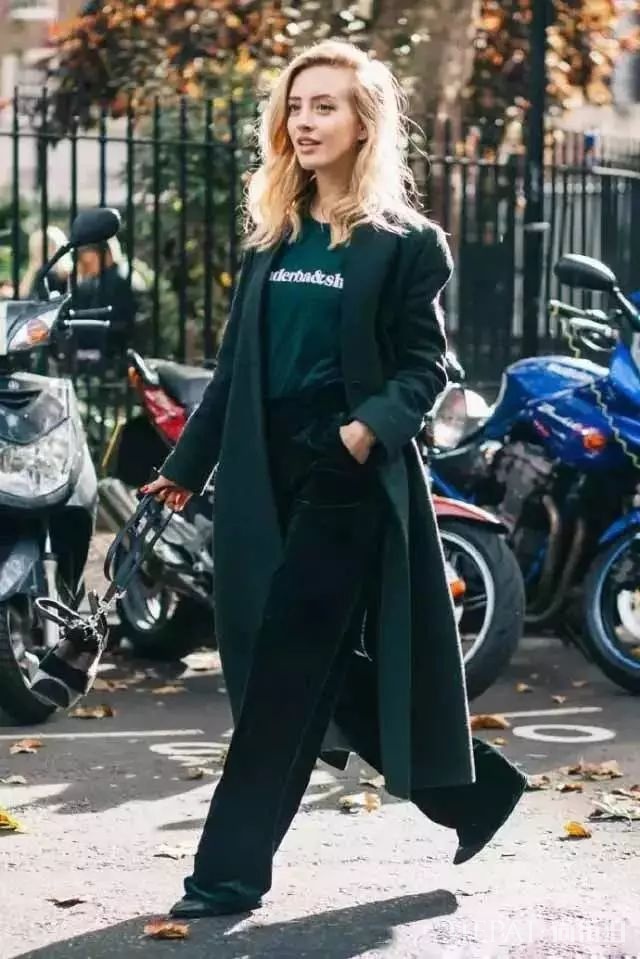 秋冬,大衣+阔腿裤,时髦温暖两不误!