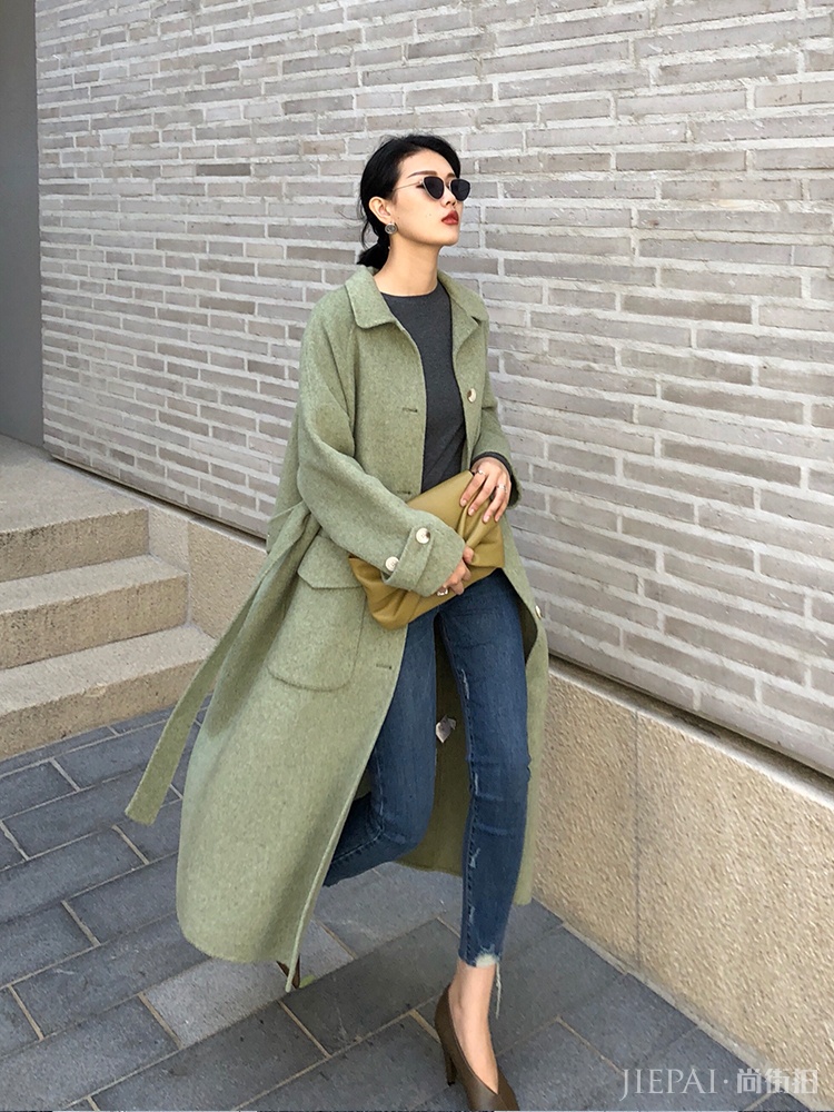 呢大衣+阔腿裤才是真时髦，今年最火的五种搭配