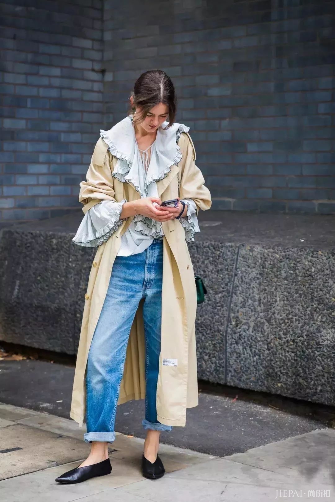 外套里面怎么穿？来看看这5款内搭吧 包你满意！