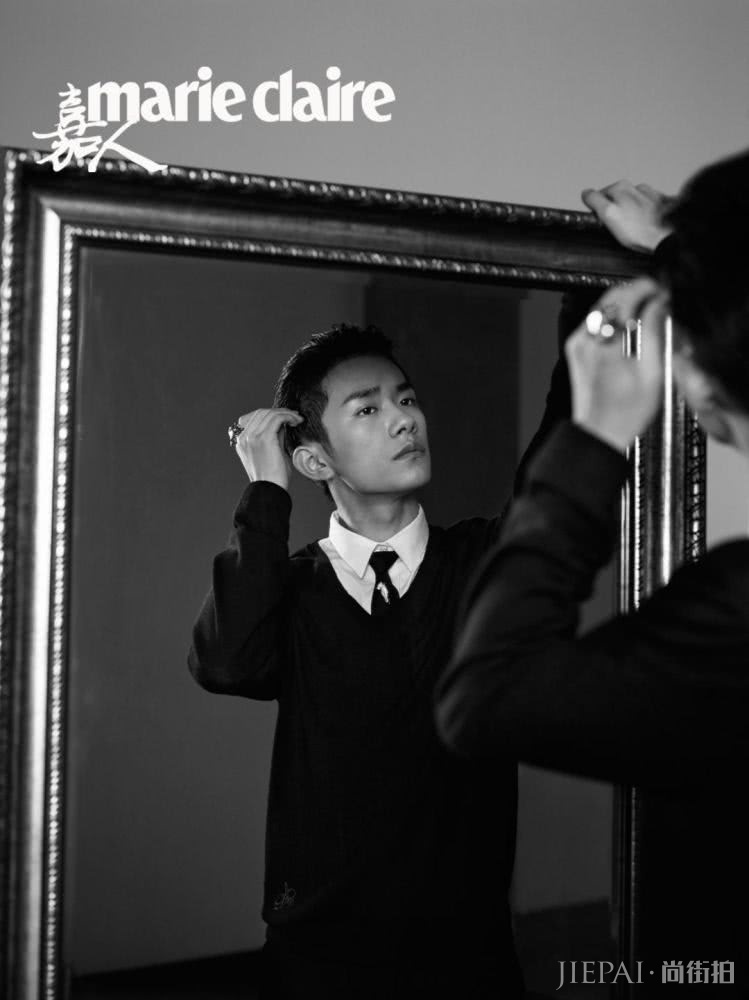 易烊千玺终于18岁了，小姐姐们表白也终于合法了