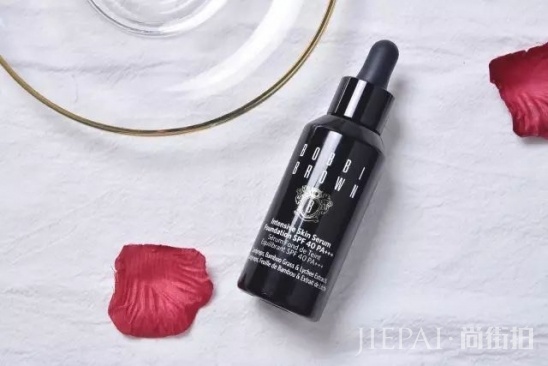 超好用的粉底推荐 自拍都不用磨皮了