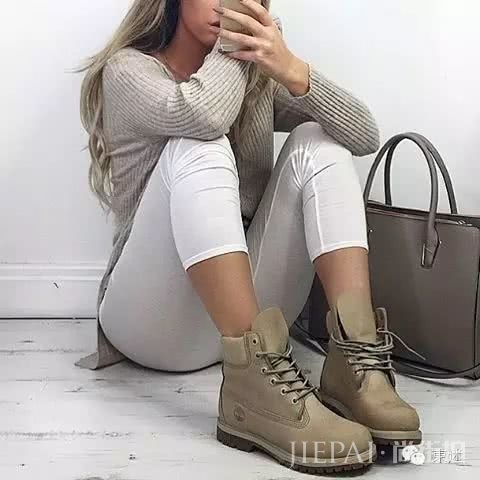 马丁靴这样穿 才能搭出存在感