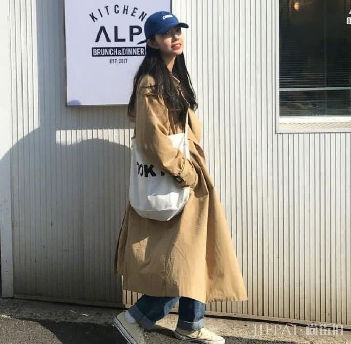 18岁到38岁女生的秋季穿搭,用毛呢大衣穿出时尚感,美到没朋友