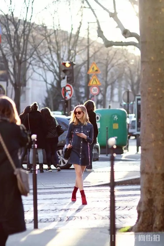 她身高只有155，却比175的模特穿衣还显得好看！