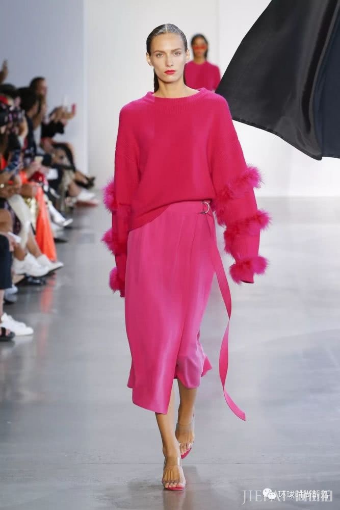 2019春夏时尚用什么攻占?看看这5个流行色就够了