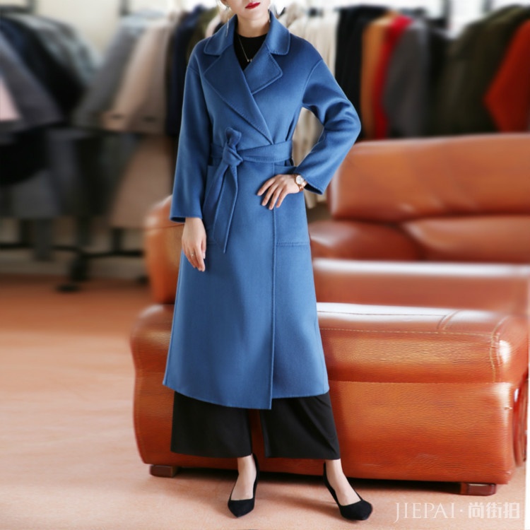 呢大衣+阔腿裤才是真时髦，今年最火的五种搭配