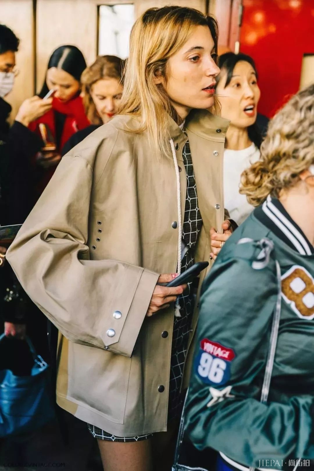 撞风衣不可怕，掌握这几招你就是穿风衣最好看的人！