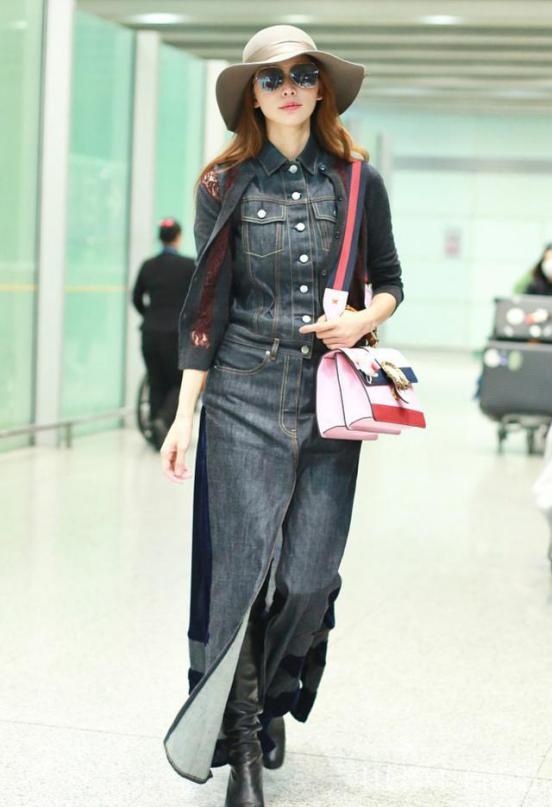 林志玲穿对了美得太高调!超薄风衣穿出少女感,搭配喇叭裤更有范