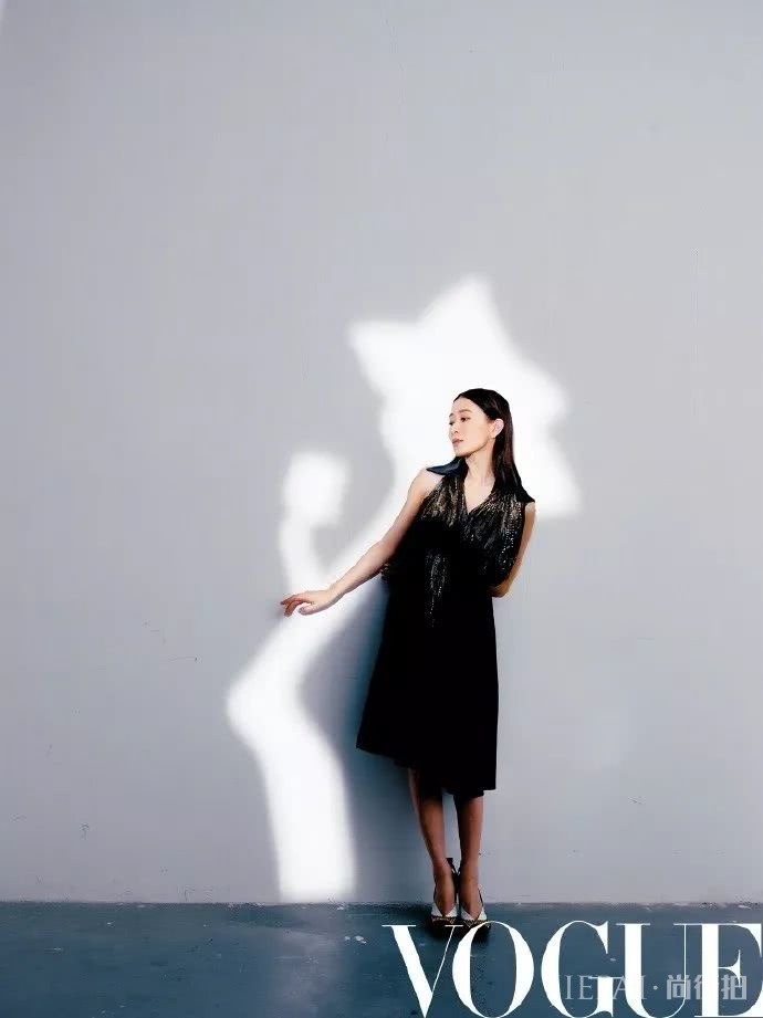 佘诗曼： 如果人生只是一条平线，我不爱的